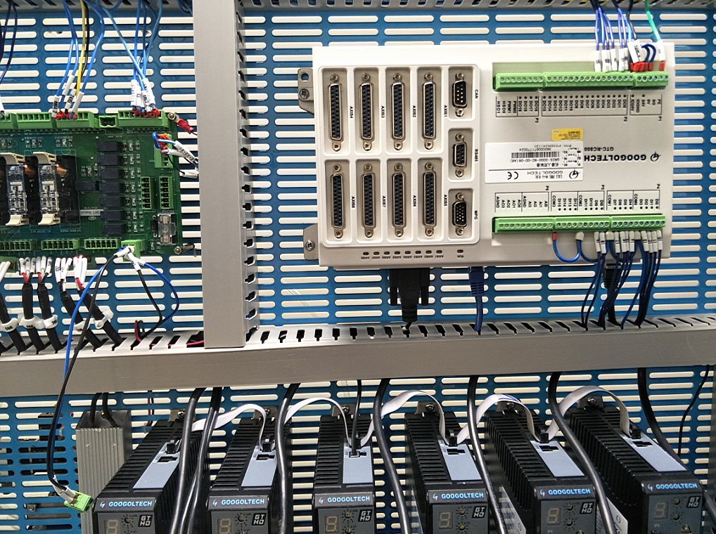 工業(yè)機器人控制器與驅(qū)動器軸信號線路的安裝 653b6f1038035af383cc17ed4ff6adc1.png